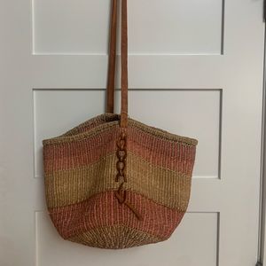 Vintage woven bag
